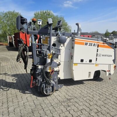 – – – Wirtgen W35ri Asfaltfræser