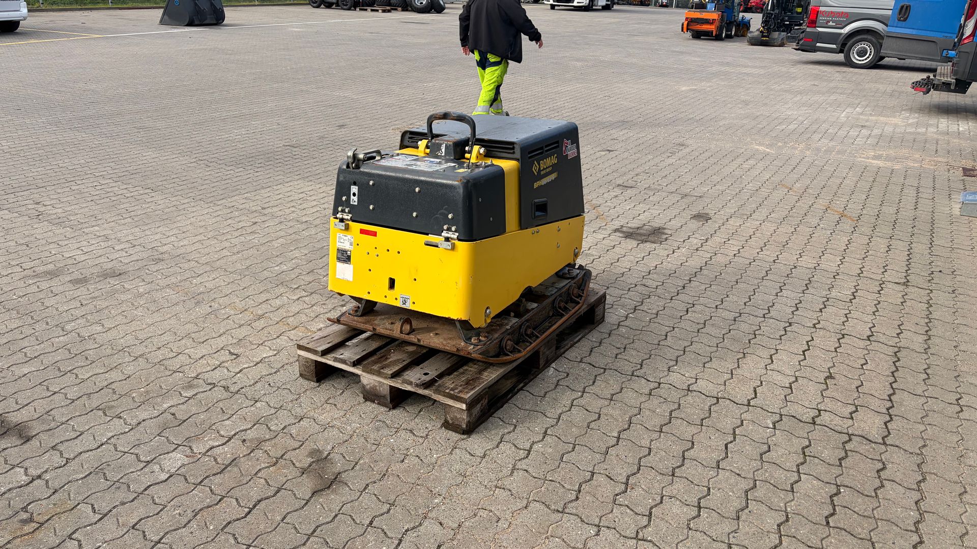 Bomag BPH 80/65 S Super stærk og fjernbetjent pladevibrator