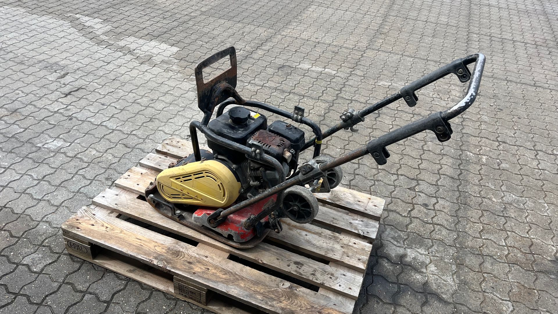 Dynapac lf80 82kg fremadgåene plade vip.