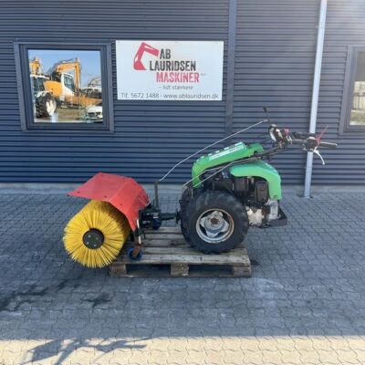 – – – Roriatica AC 400 2hjulet Traktor Med Kost
