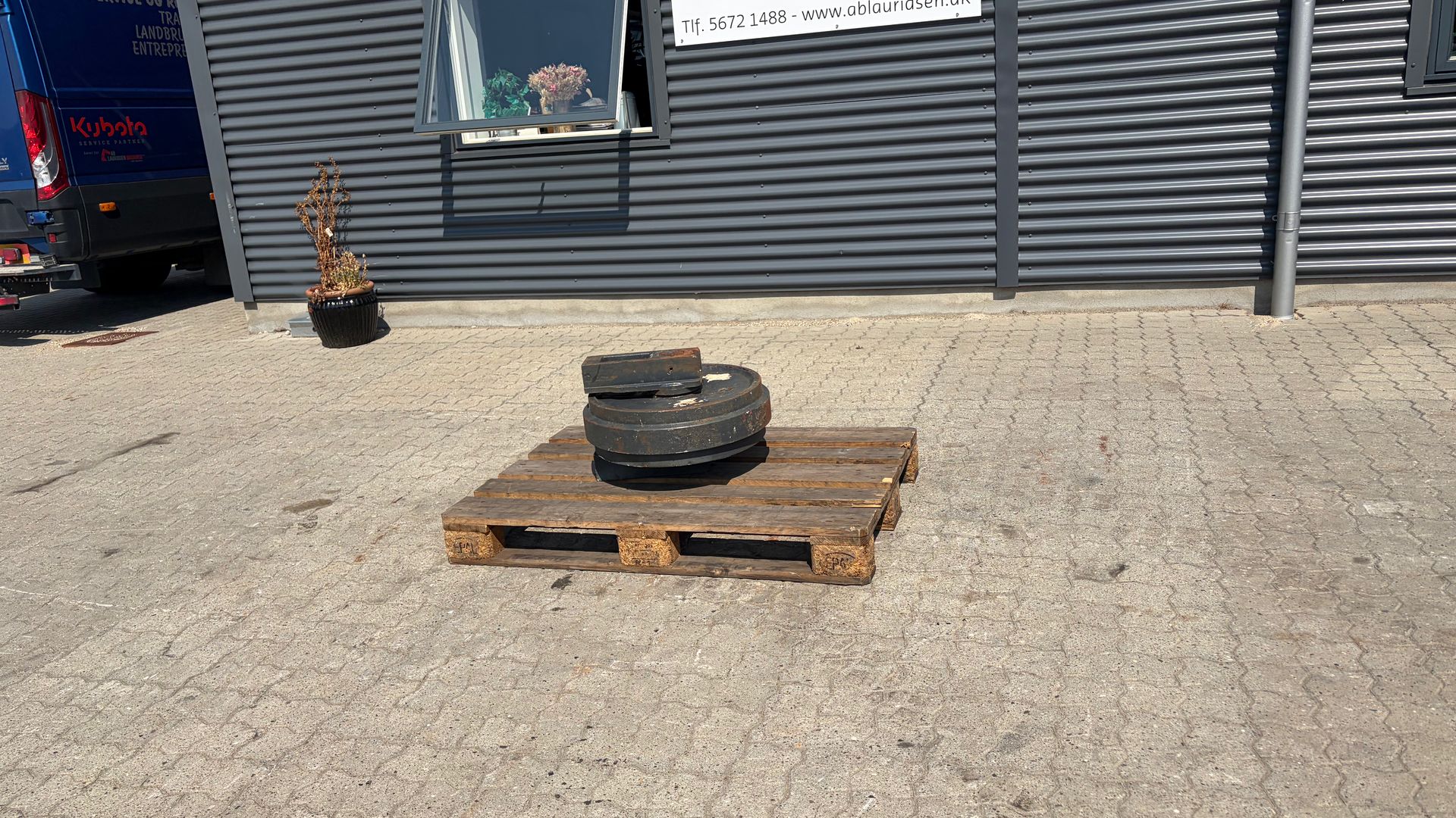- - - Nyt Ledehjul til bælteundervogn - diameter ca. 520mm