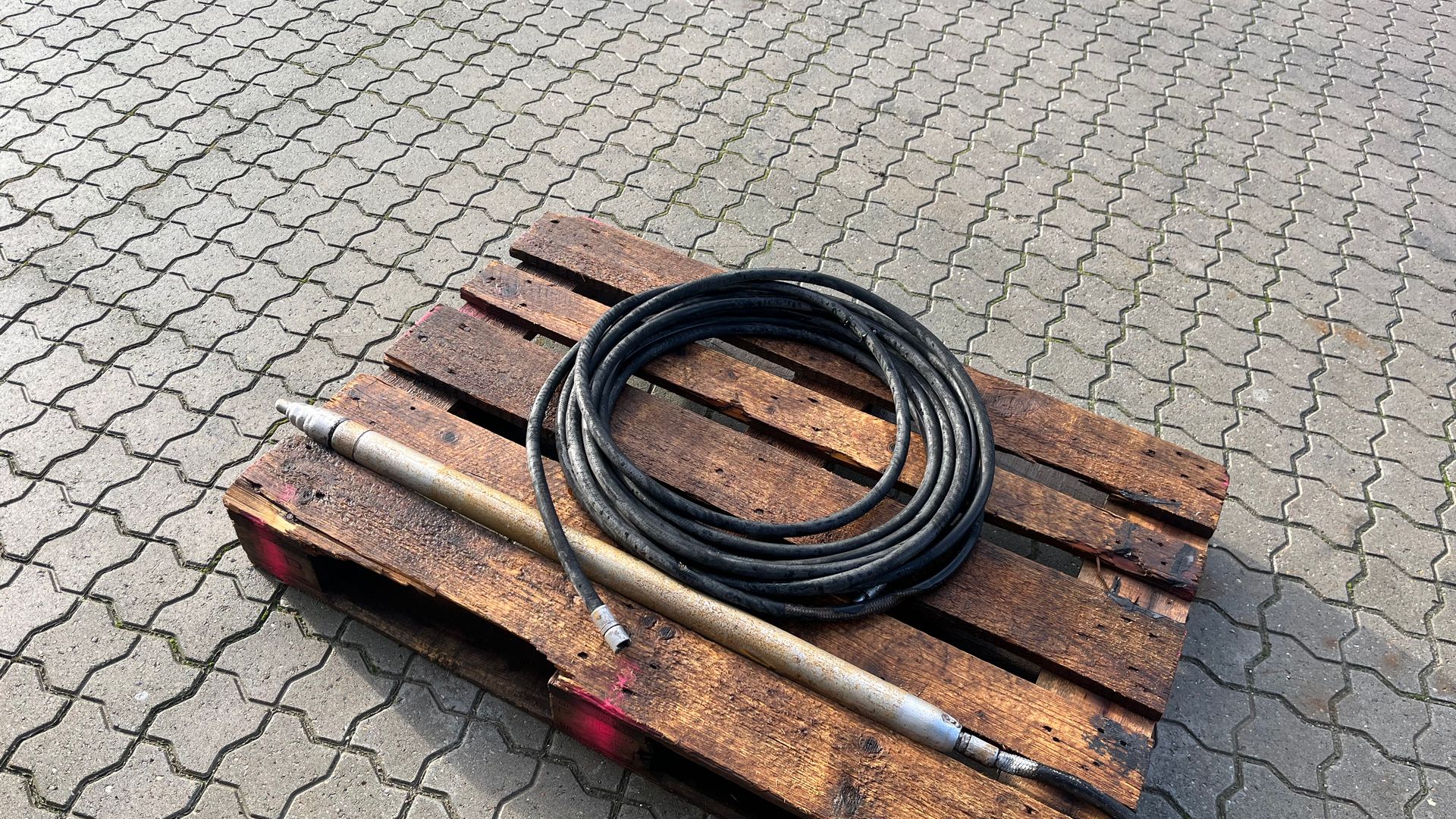 Grundomat 55mm jordraket med skydeslange