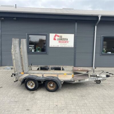 Ifor Williams Model 4 Lille Maskintrailer Med Ramper.