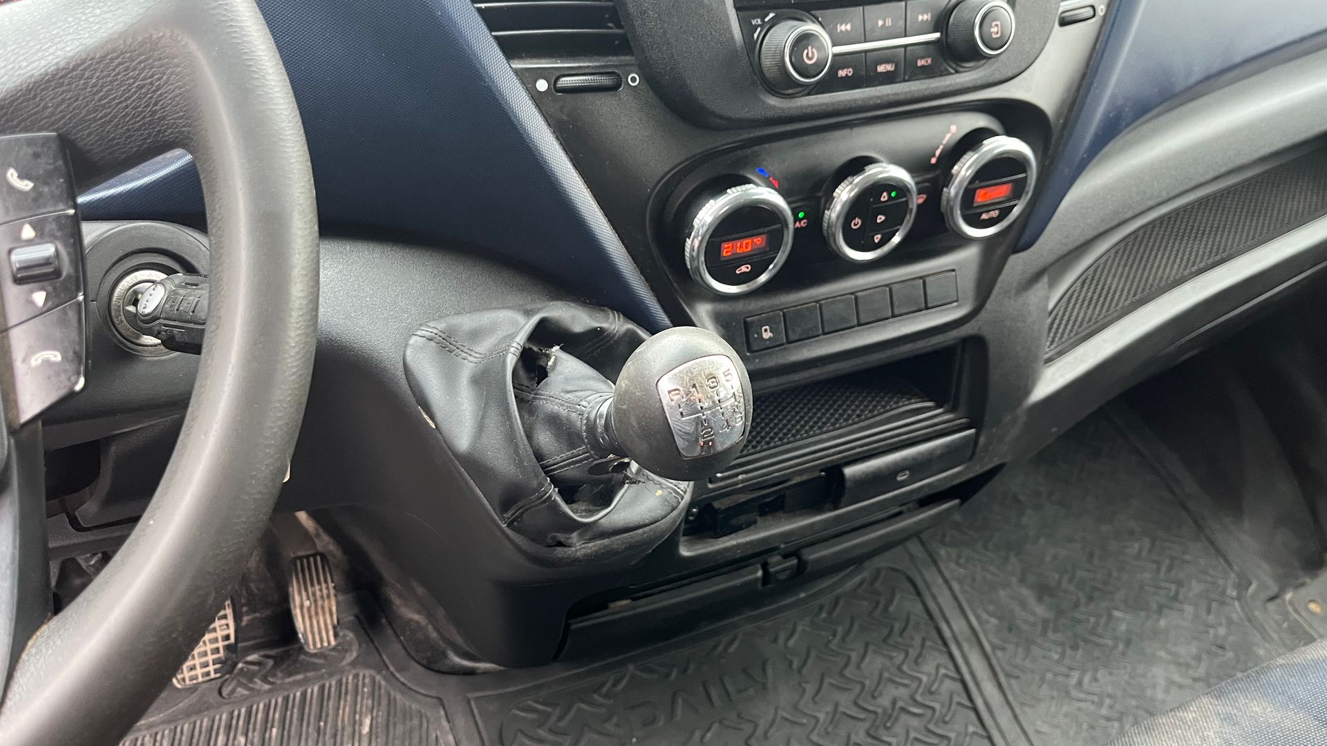 Iveco 35S18 3,0D wb4100 dobbel kabine