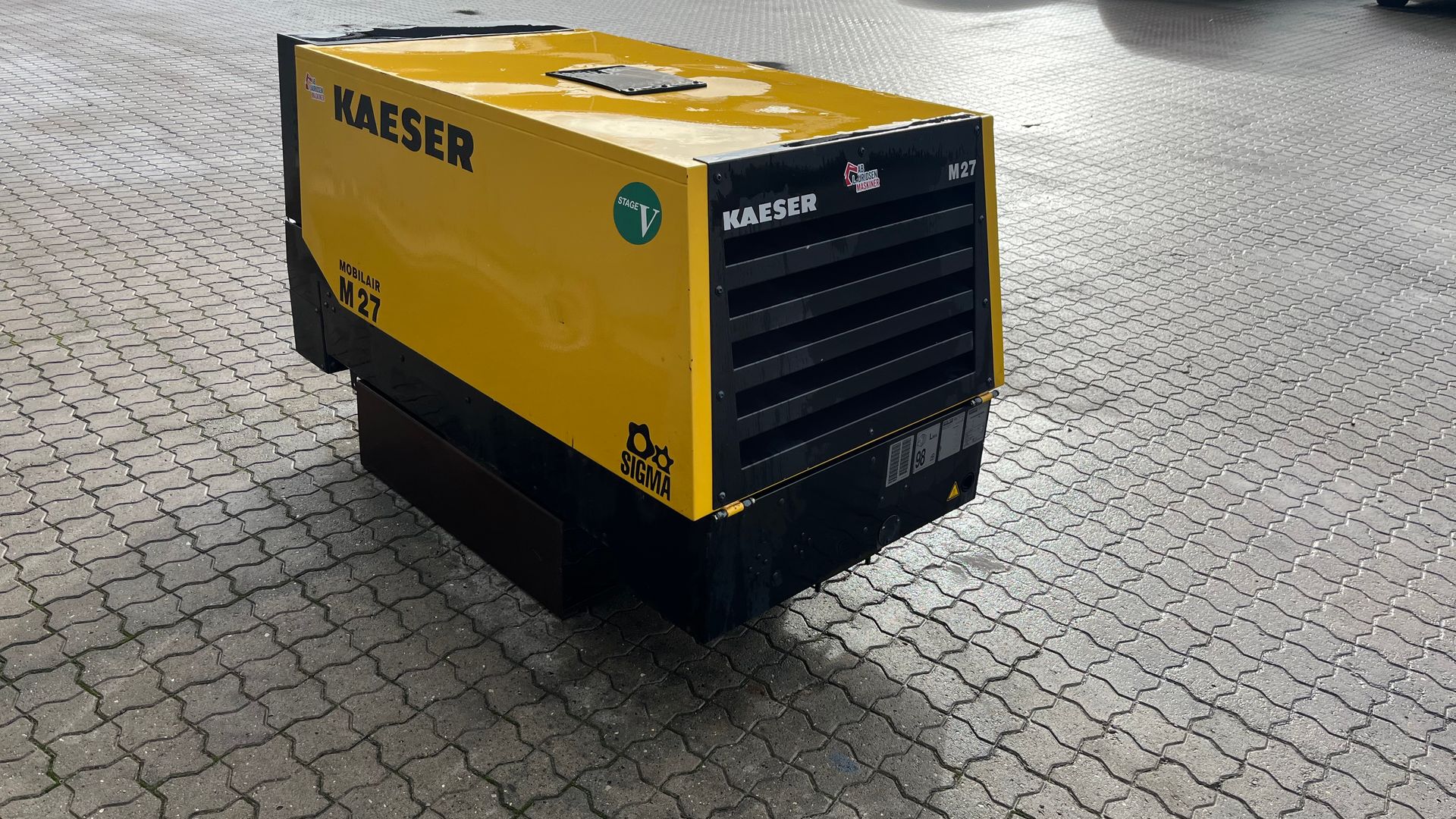 Kaeser M27 2,7m3 på ski kun kørt 218t