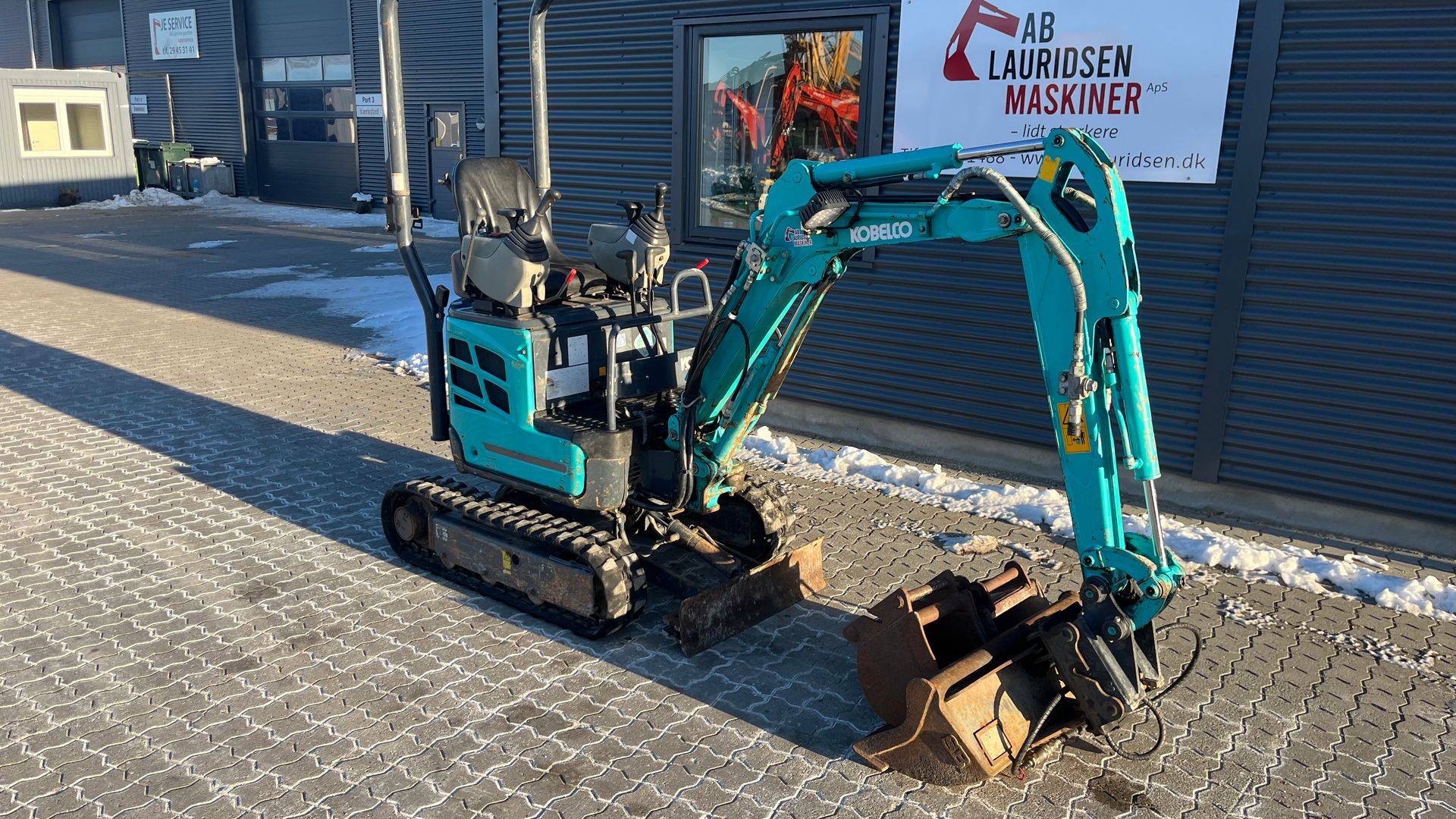 Kobelco SK10SR 3 skovle