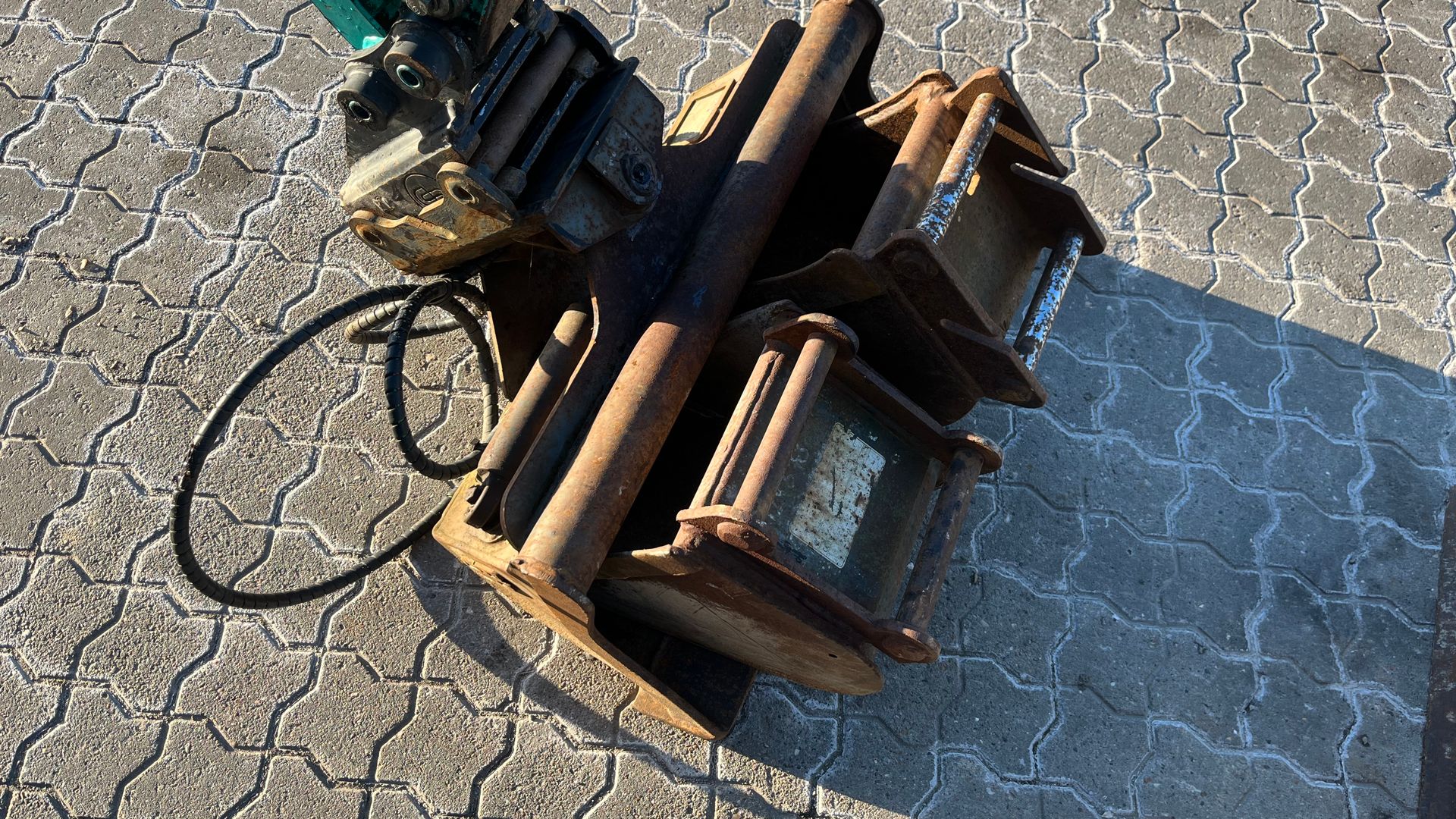 Kobelco SK10SR 3 skovle