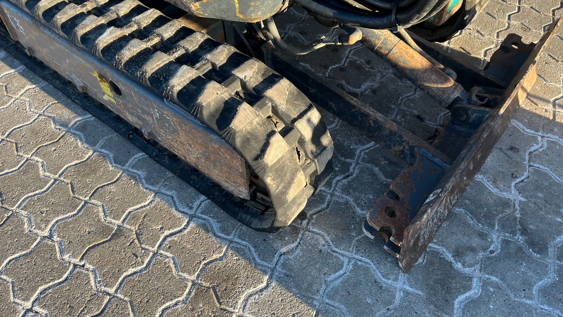 Kobelco SK10SR 3 skovle