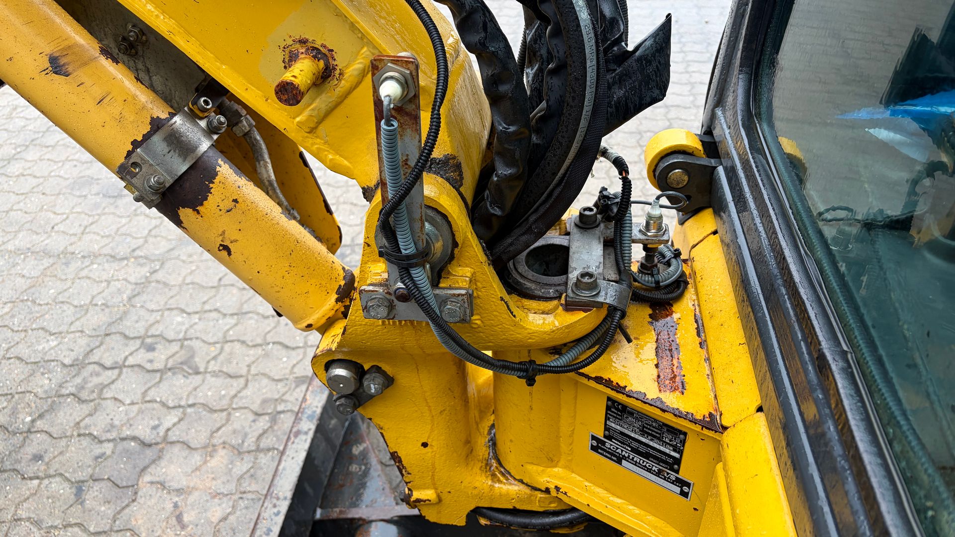 Komatsu PC22MR-3 Komplet og robust skovlpakke fra JST. (krøje stop + højde stop)