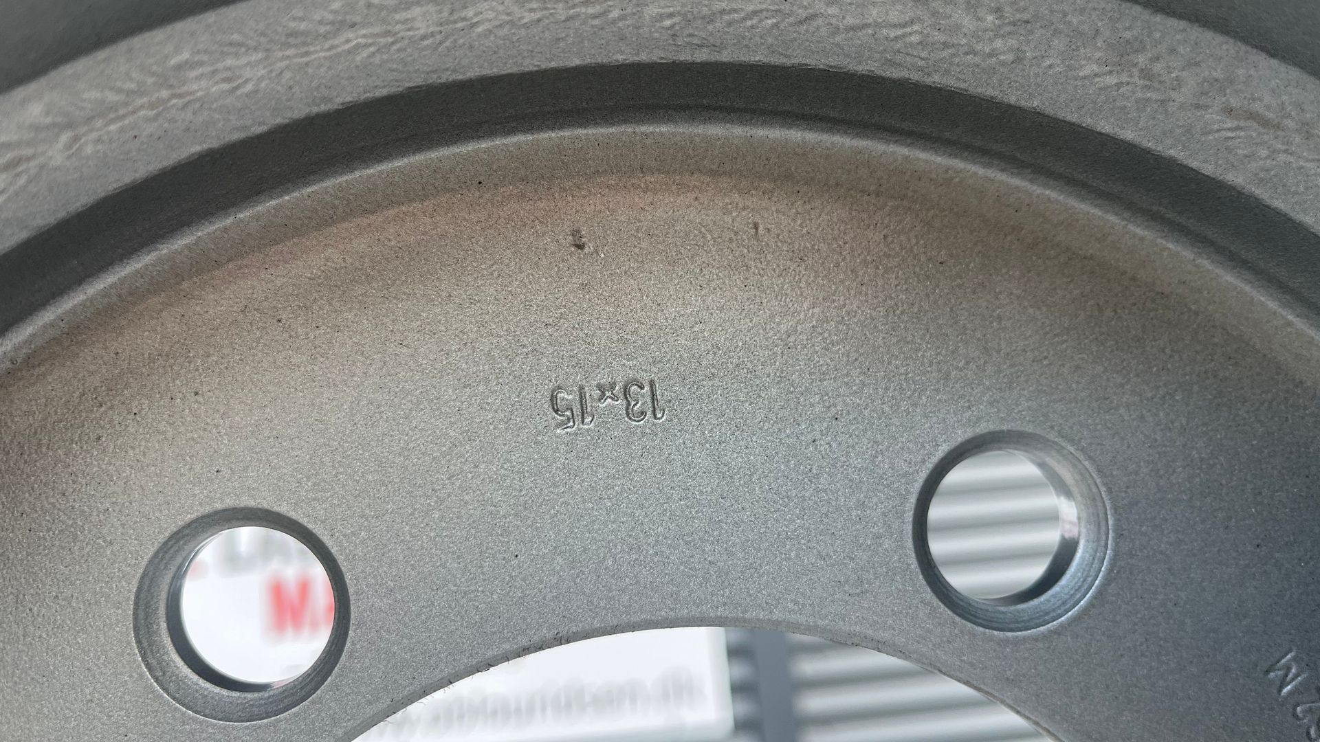 - - - BTK 31x15,5-15