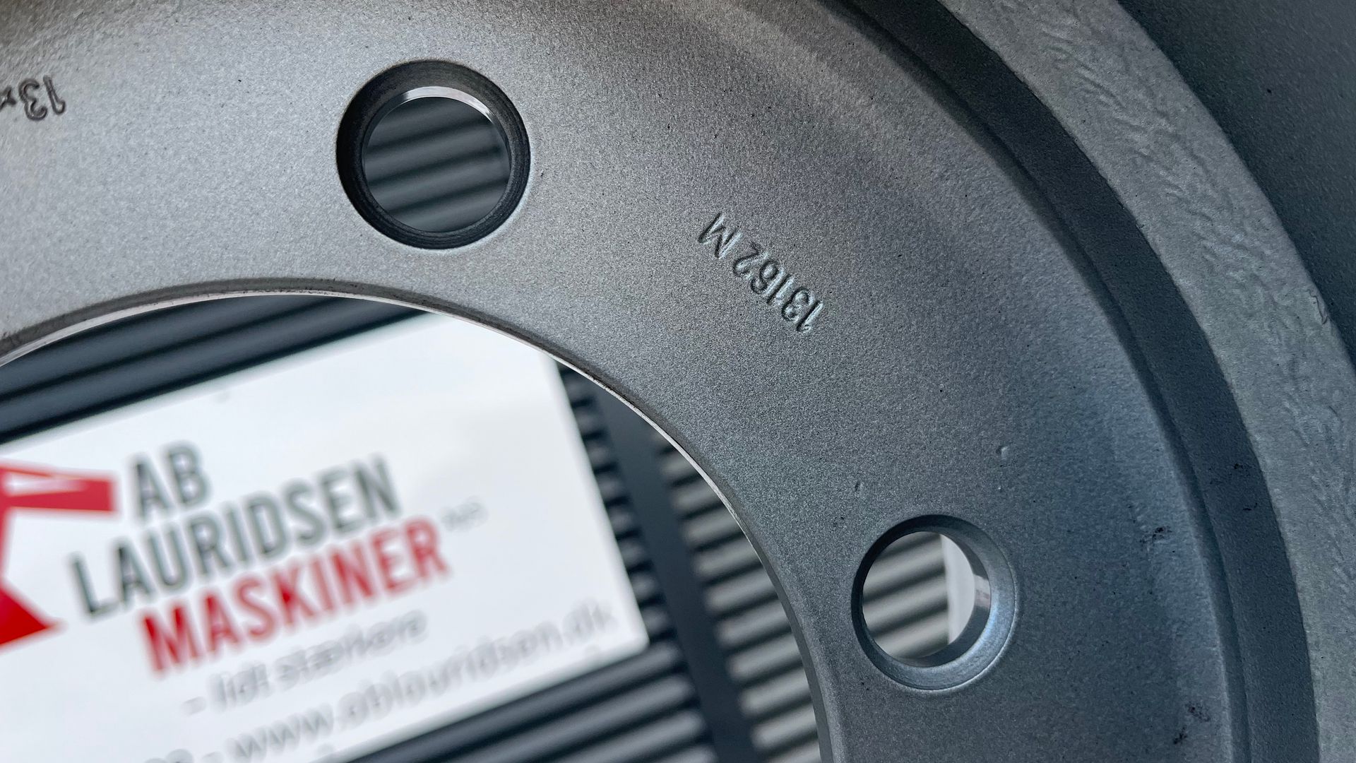 - - - BTK 31x15,5-15