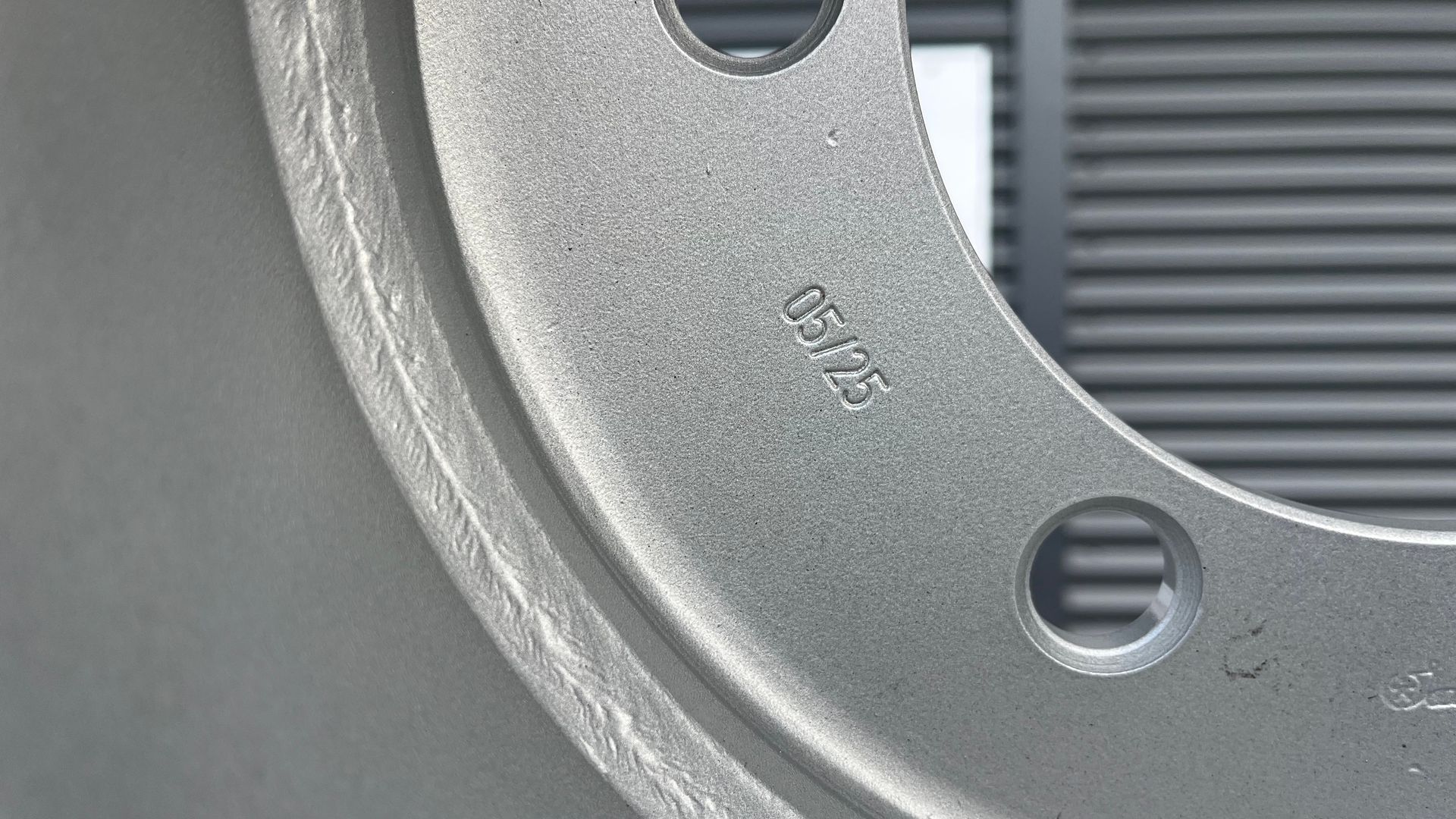 - - - BTK 31x15,5-15