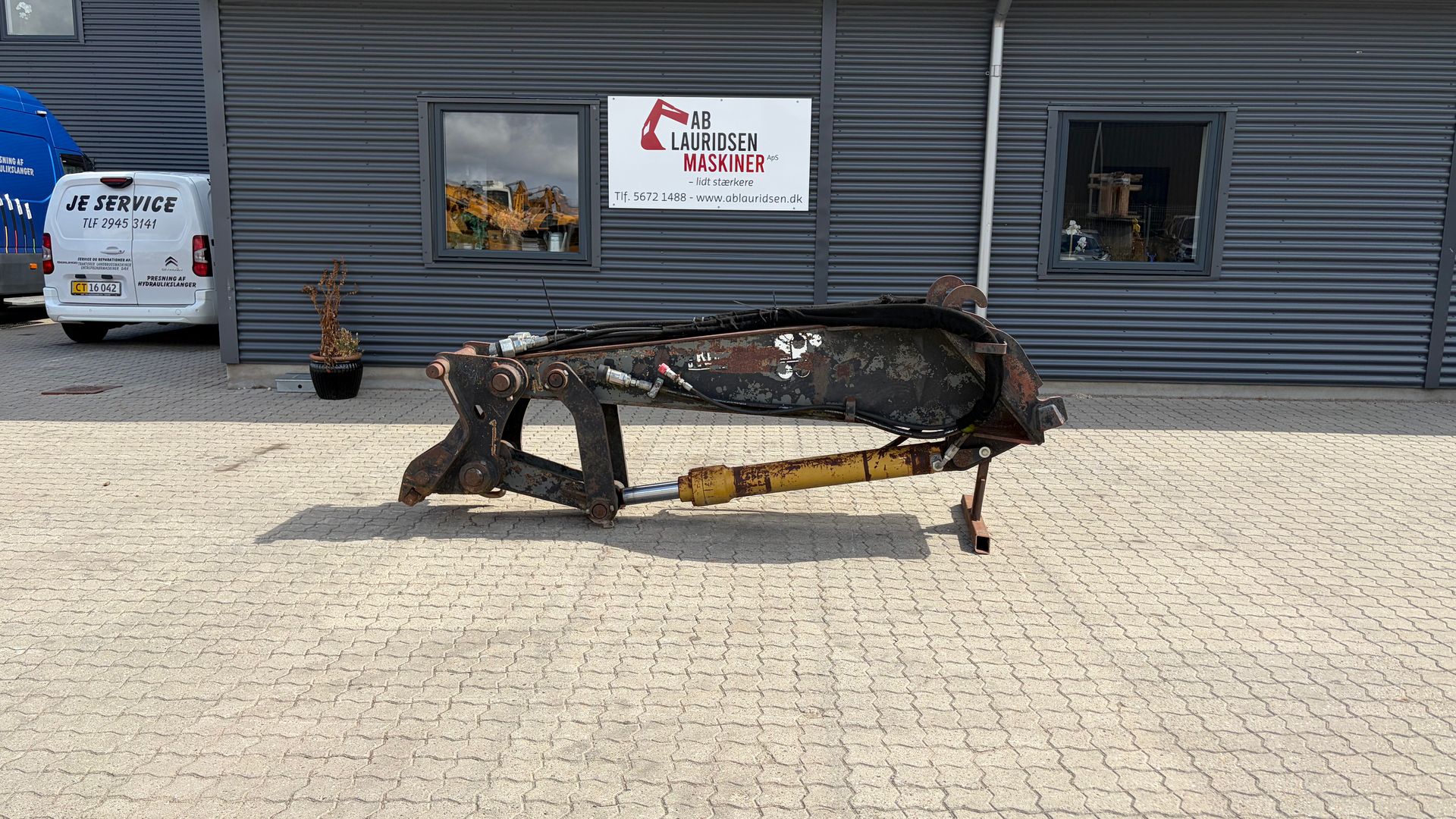 - - - Kraftig hydraulisk forlængerarm / Rævearm - CW40 til CW40