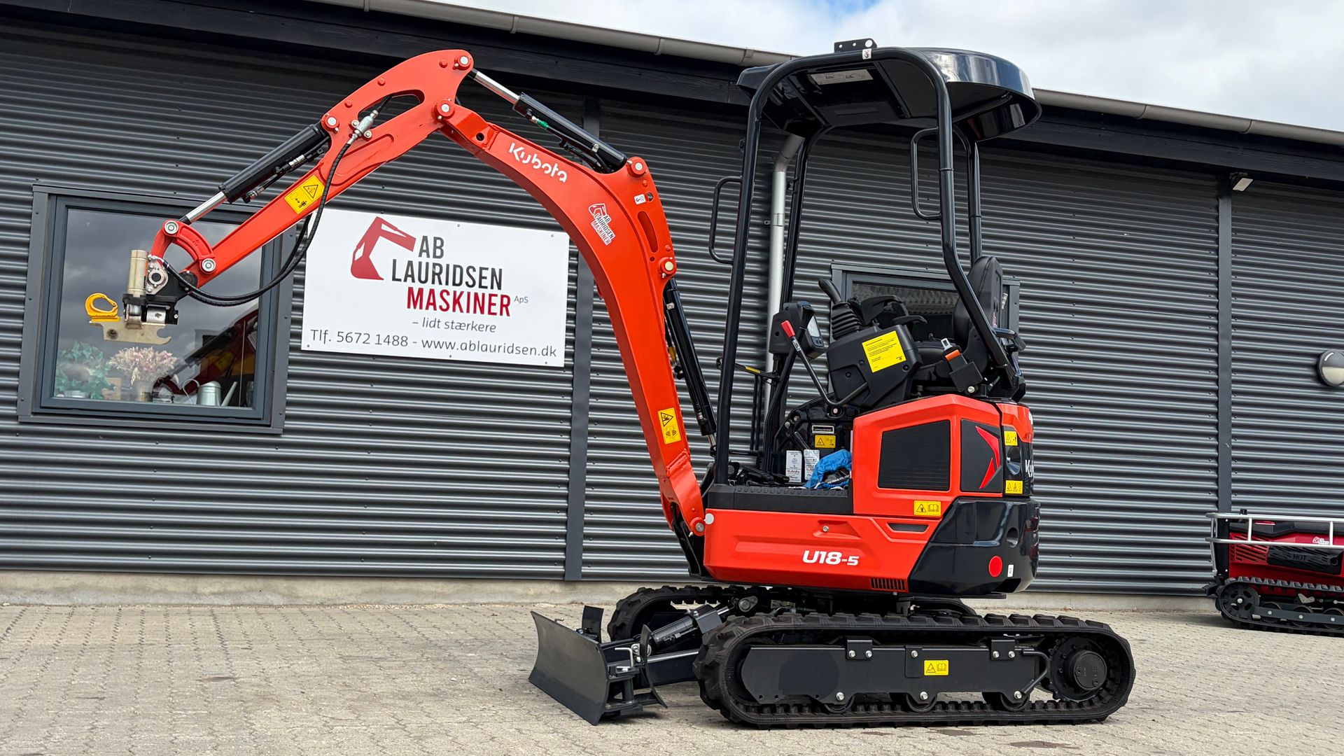 Kubota U18-5