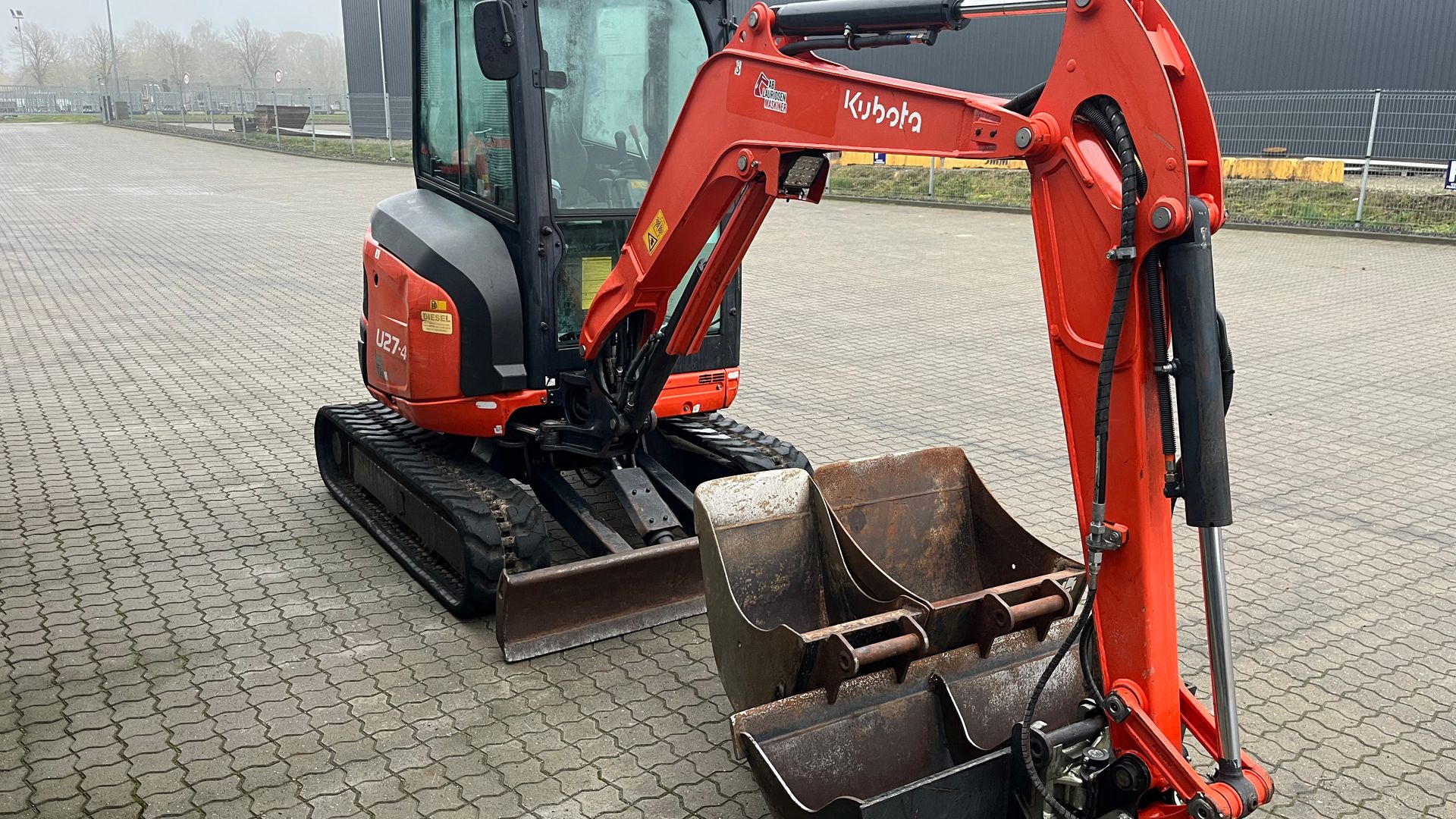 Kubota u27 Nyere tiltman og 3 skovle
