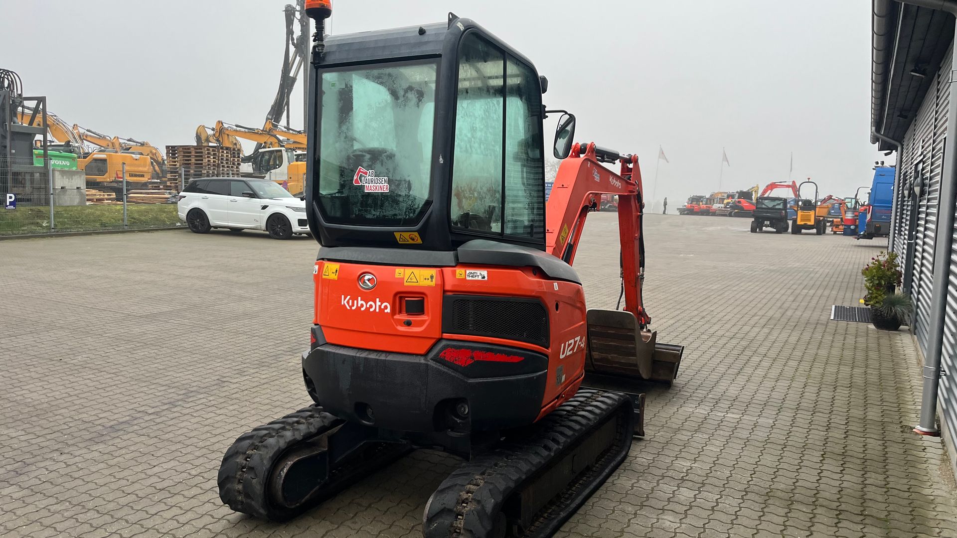 Kubota u27 Nyere tiltman og 3 skovle