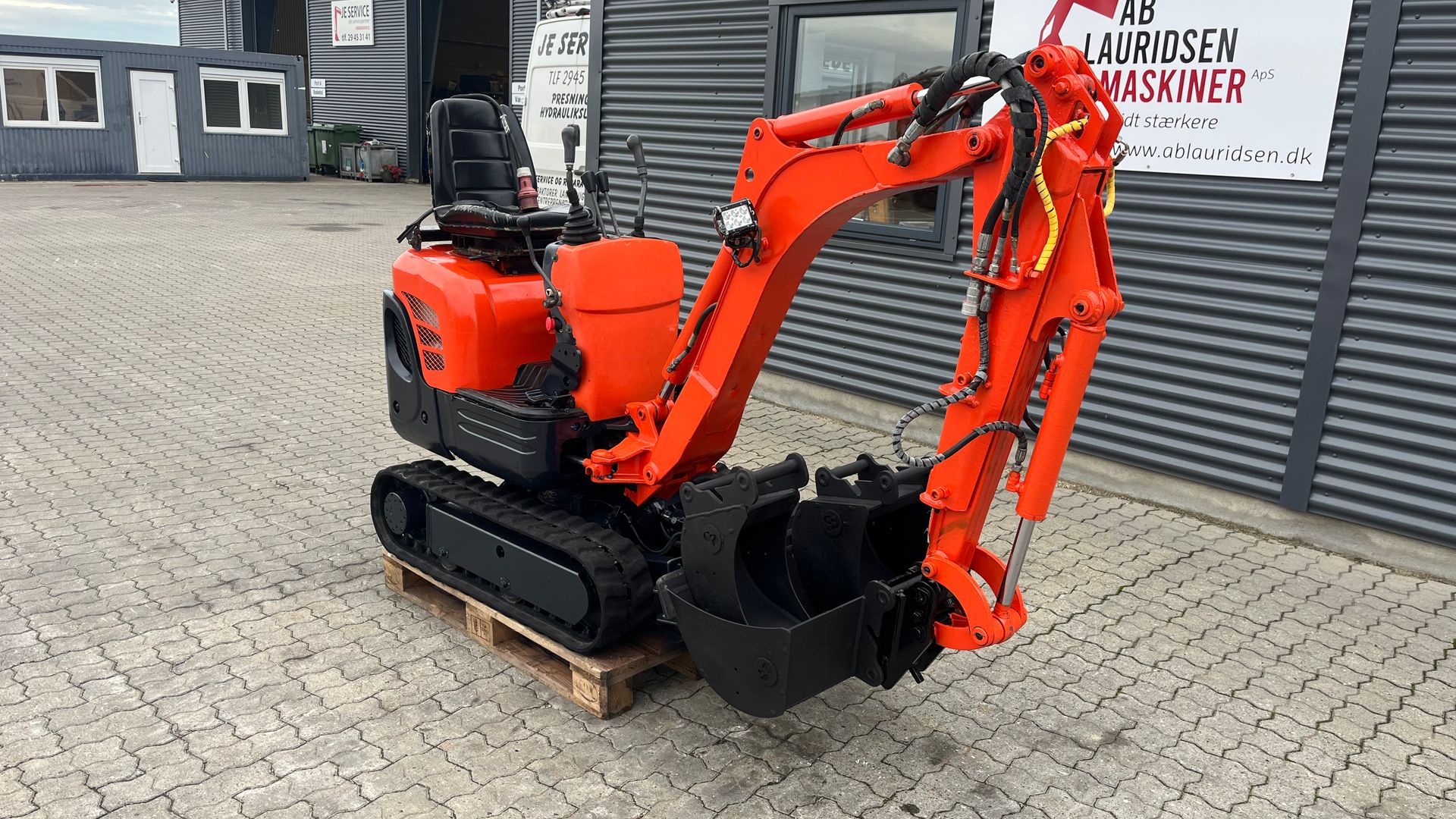 Kubota U10 EL Elektrisk minigraver med udskudsarm