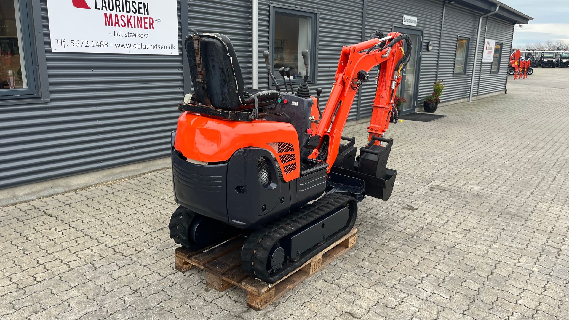 Kubota U10 EL Elektrisk minigraver med udskudsarm