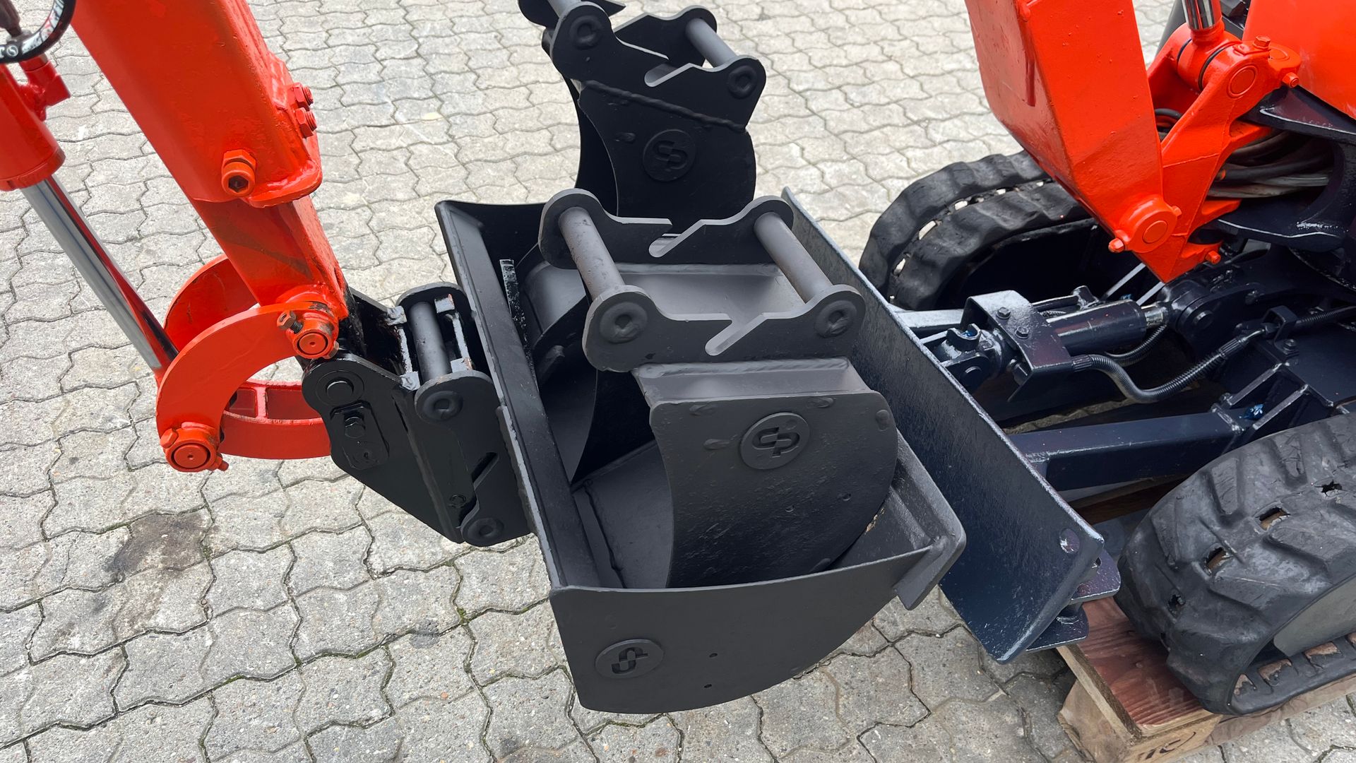 Kubota U10 EL Elektrisk minigraver med udskudsarm