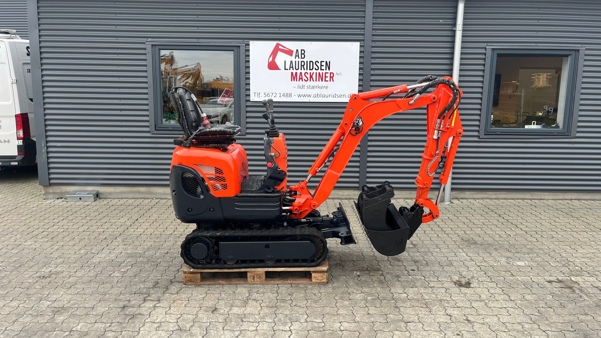 Kubota U10 EL Elektrisk minigraver med udskudsarm