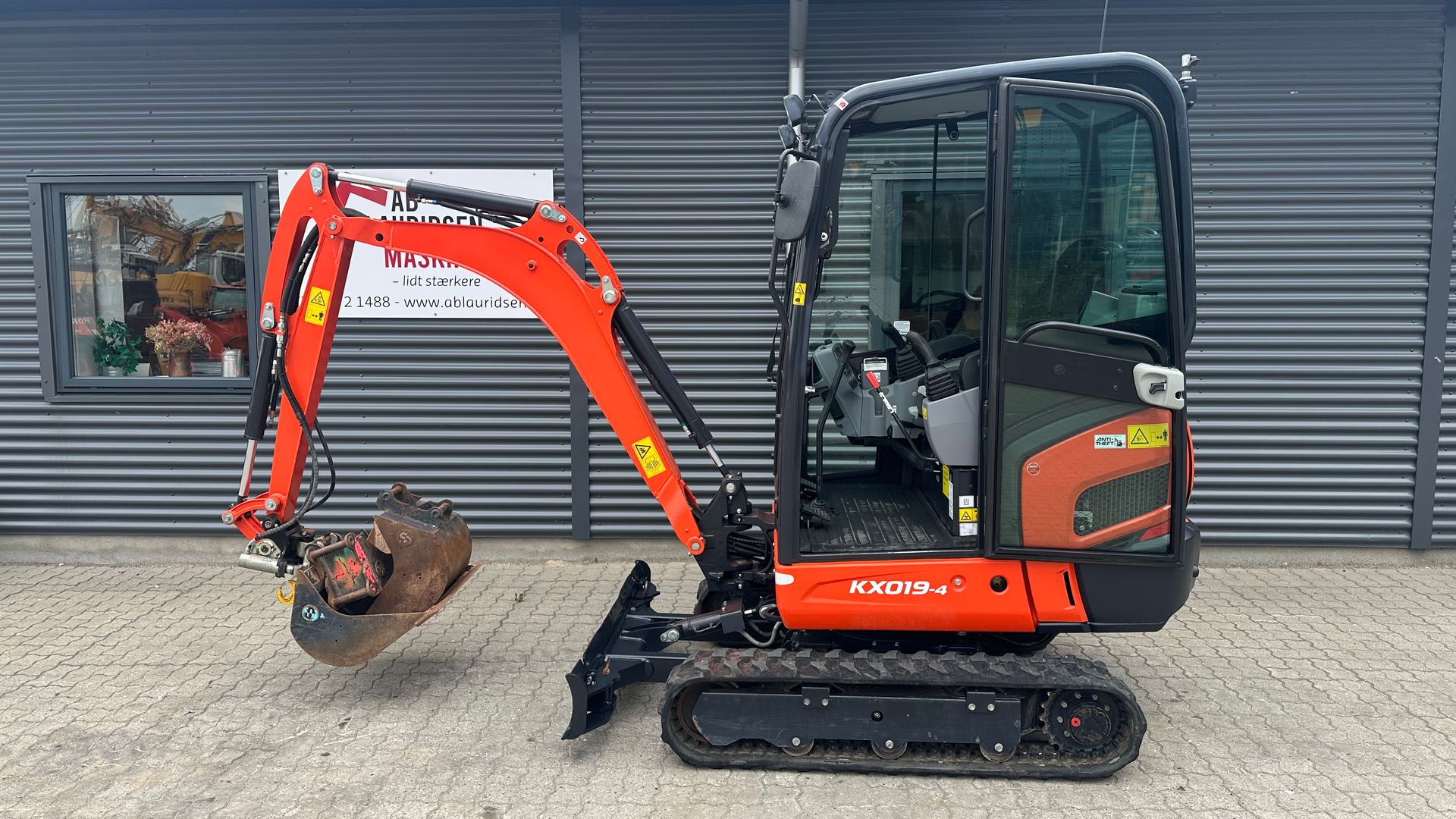 Kubota KX019-4