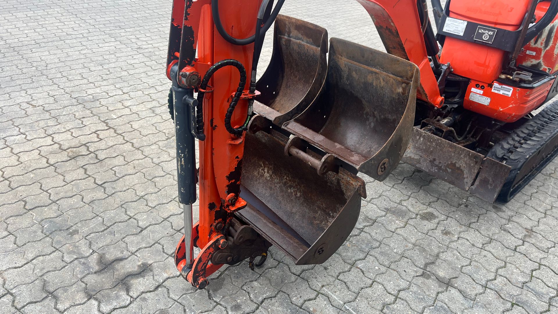 Kubota U10-3 SL Monteret med Udskudsarm