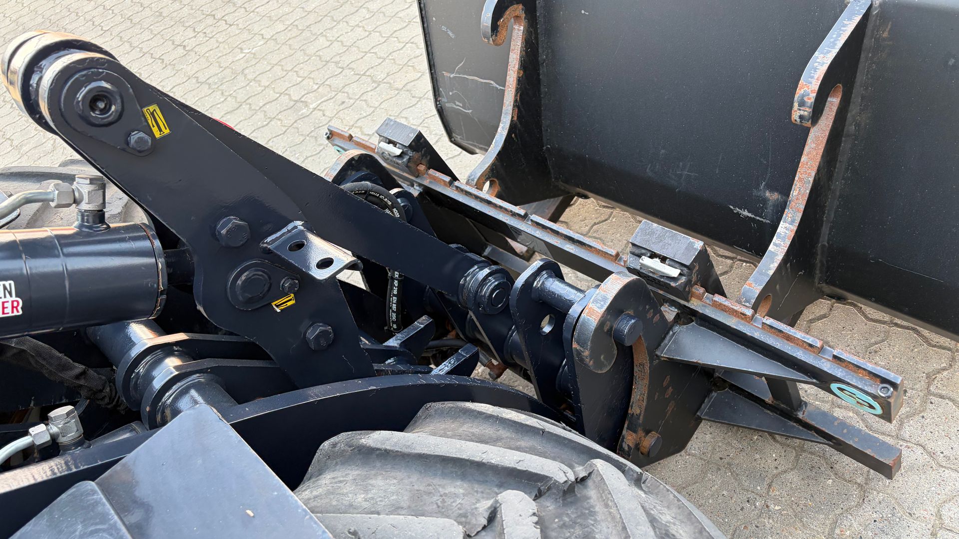 Kubota RT260-2 skovl og pallegafler