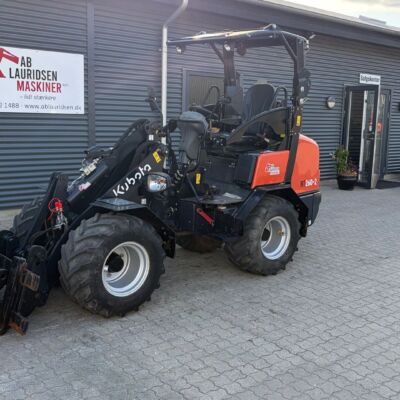 Kubota RT260-2 skovl og pallegafler