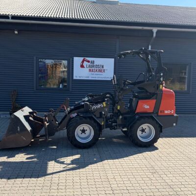 Kubota RT160-2 med skovl og pallegafler