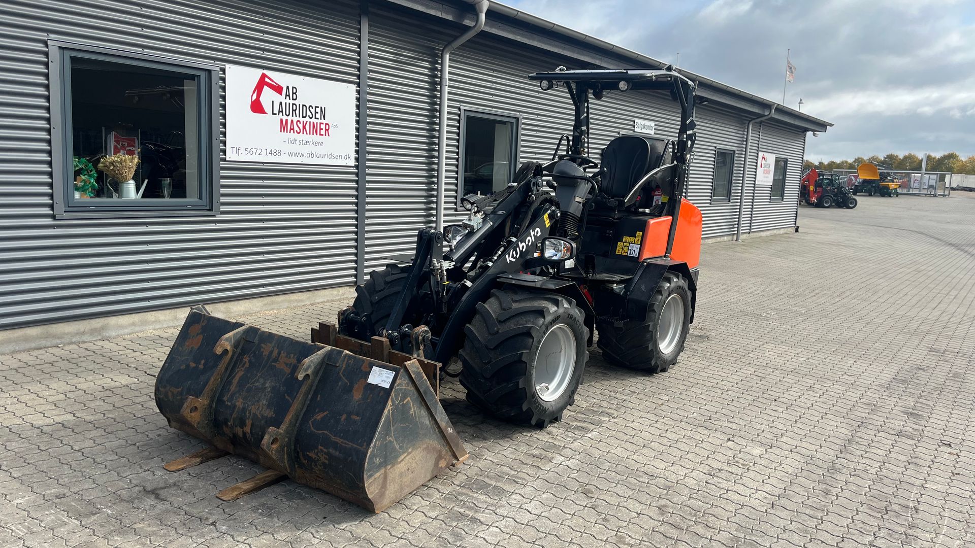 Kubota RT280-2 Skovl og gafler