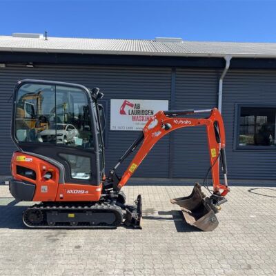 Kubota KX019-4 Tiltman Og 2 Skovle