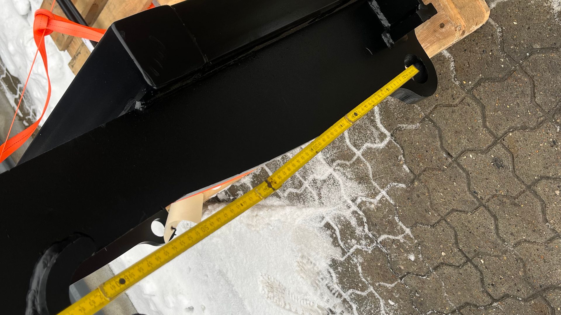 - - - Ballespyd med Volvo fæste