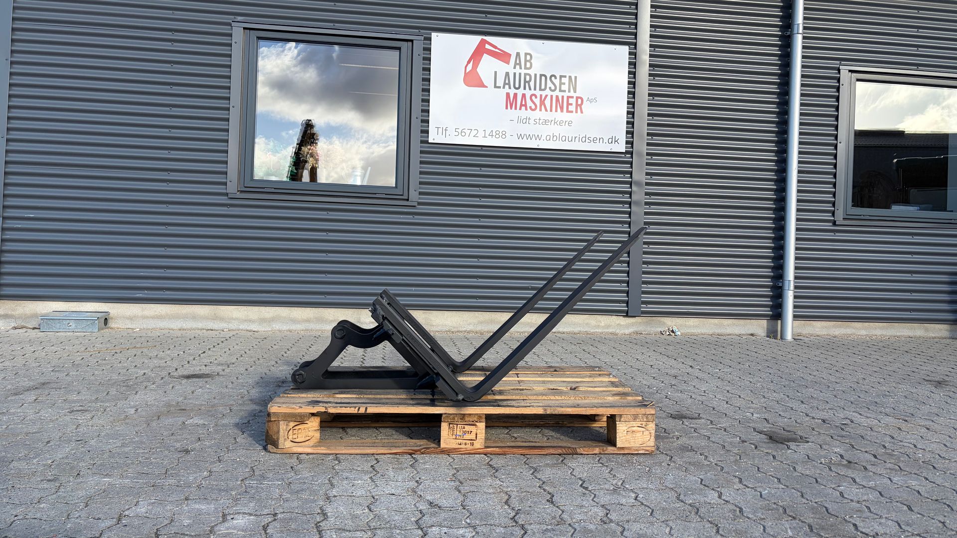 SE Equipment Pallegafler til minigraver S30 fæste
