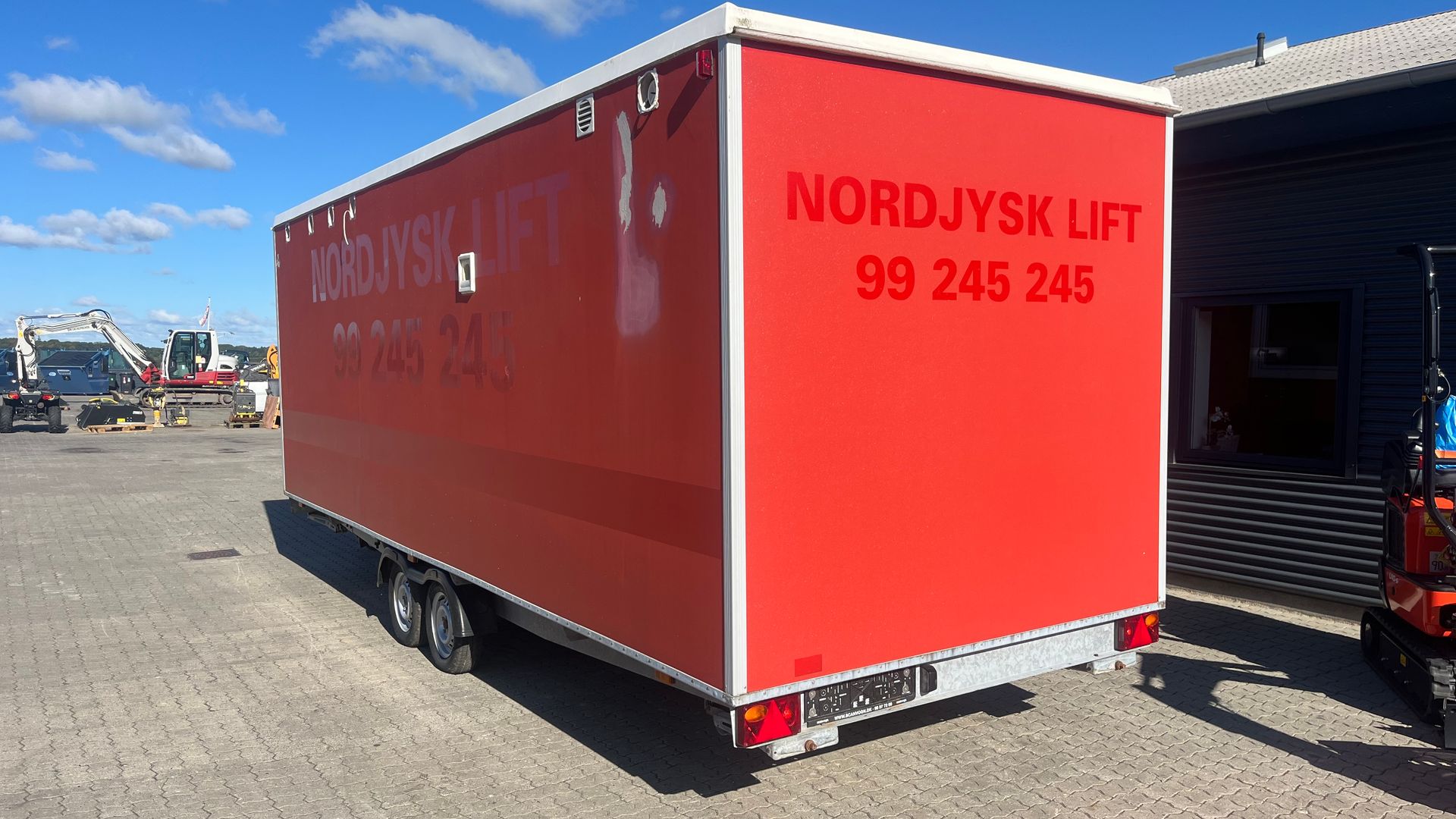 Scanvogn Beboelsesvogn 4 personers M. køkken og wc/bad