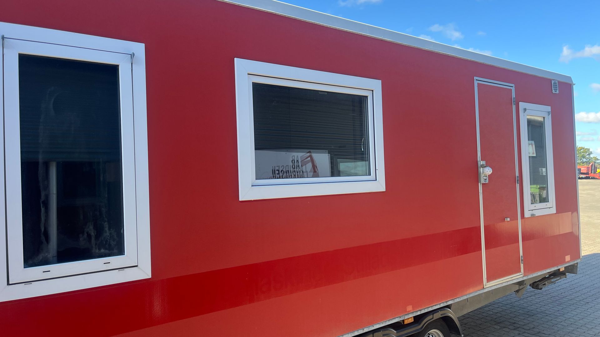 Scanvogn Beboelsesvogn 4 personers M. køkken og wc/bad