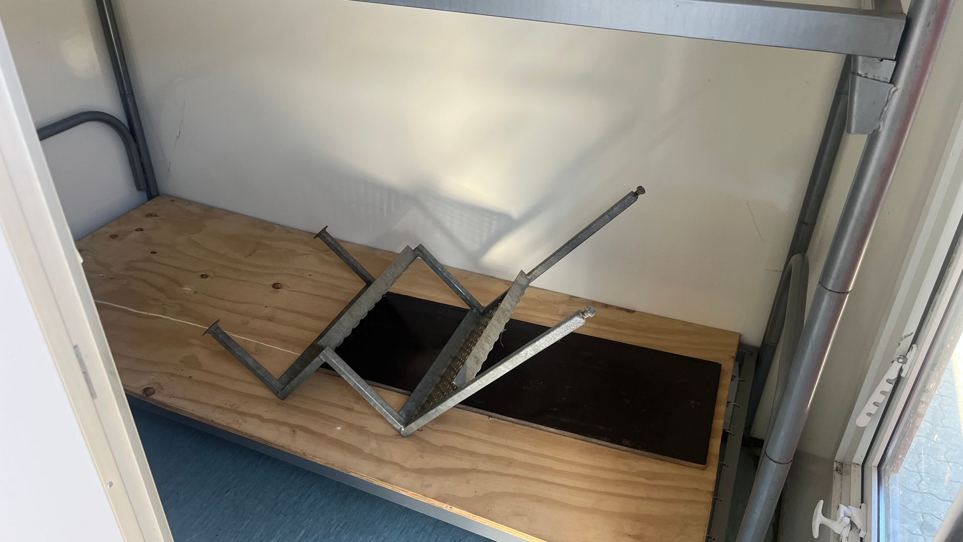 Scanvogn Beboelsesvogn 4 personers M. køkken og wc/bad