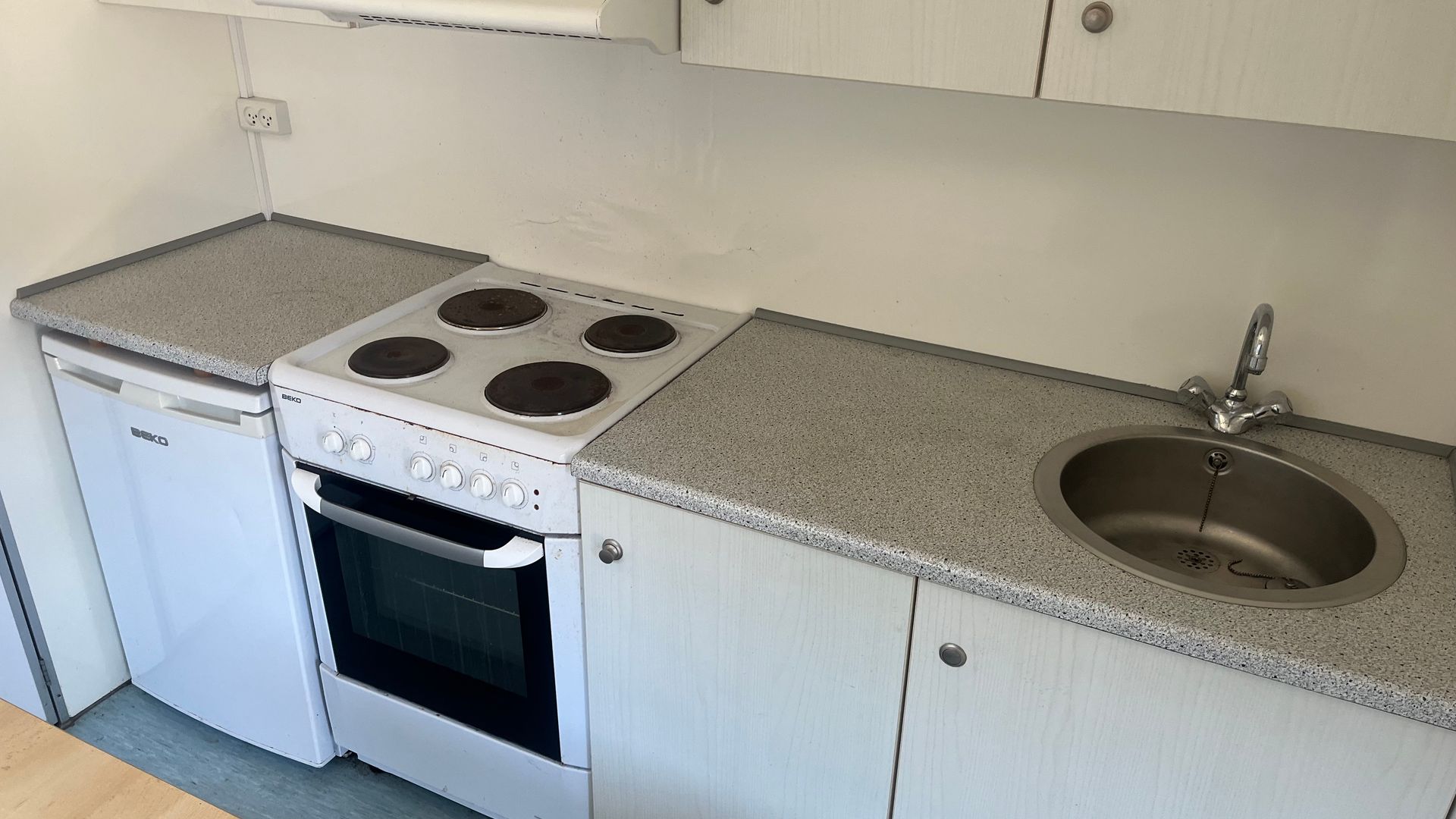 Scanvogn Beboelsesvogn 4 personers M. køkken og wc/bad