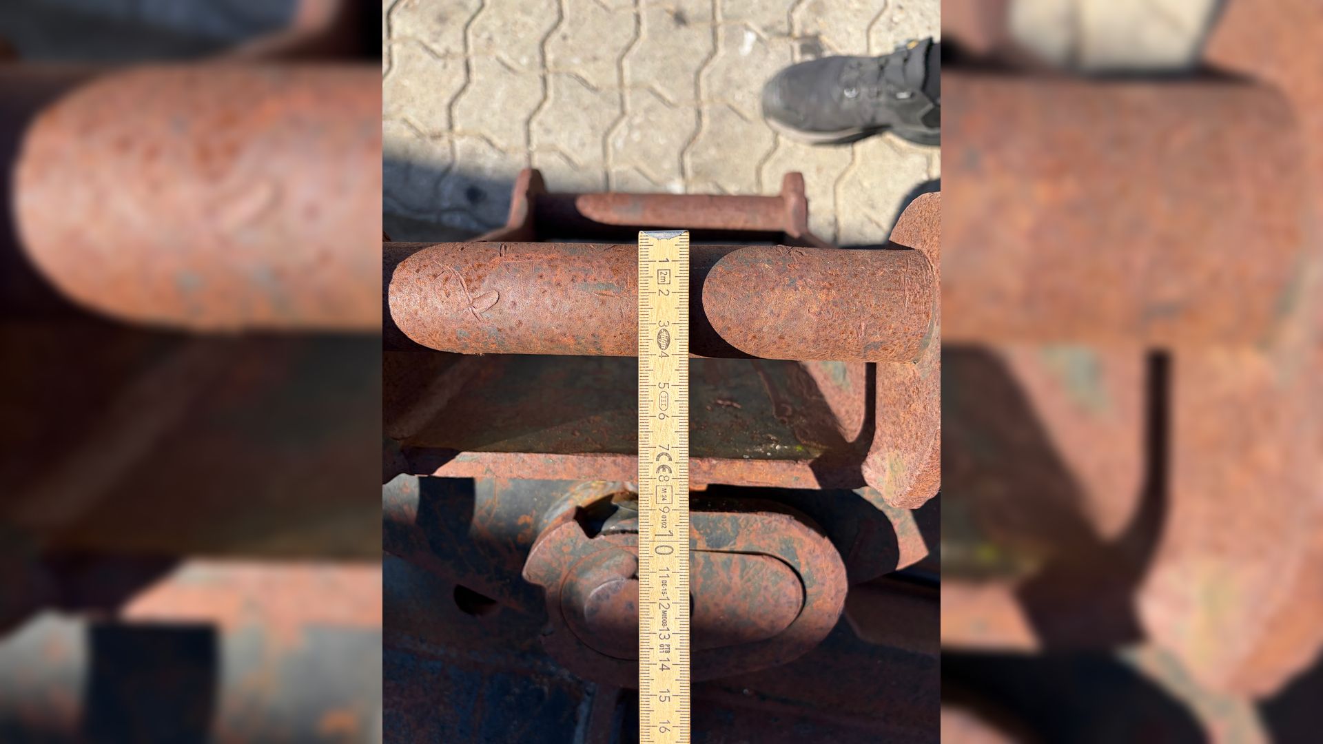 - - - Kip skovl 150 cm