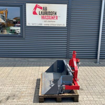 – – – Bag Sluf Til Traktor