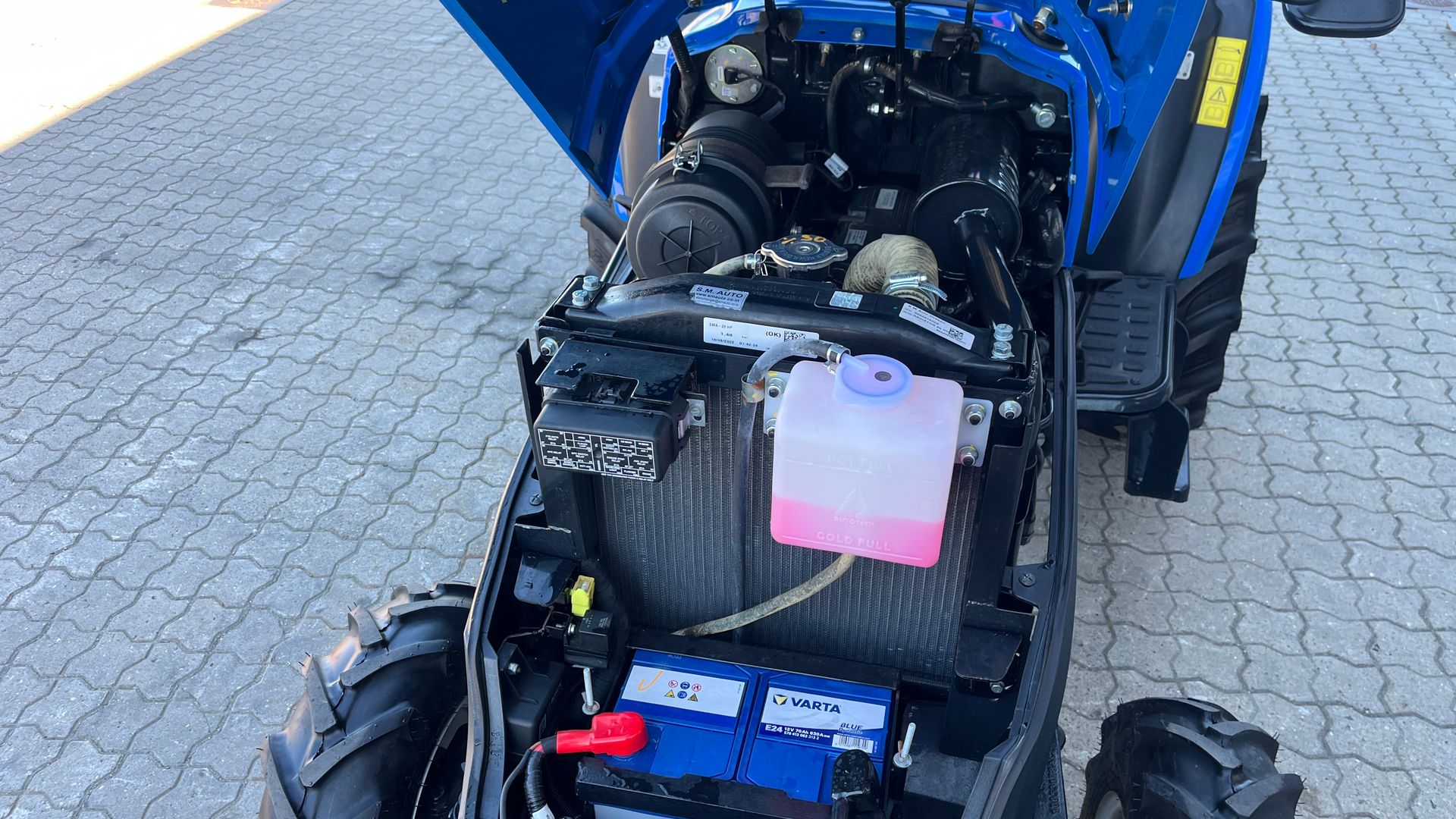 Solis S26 Shuttle XL Fabriksny 26hk 4WD traktor med vendegear