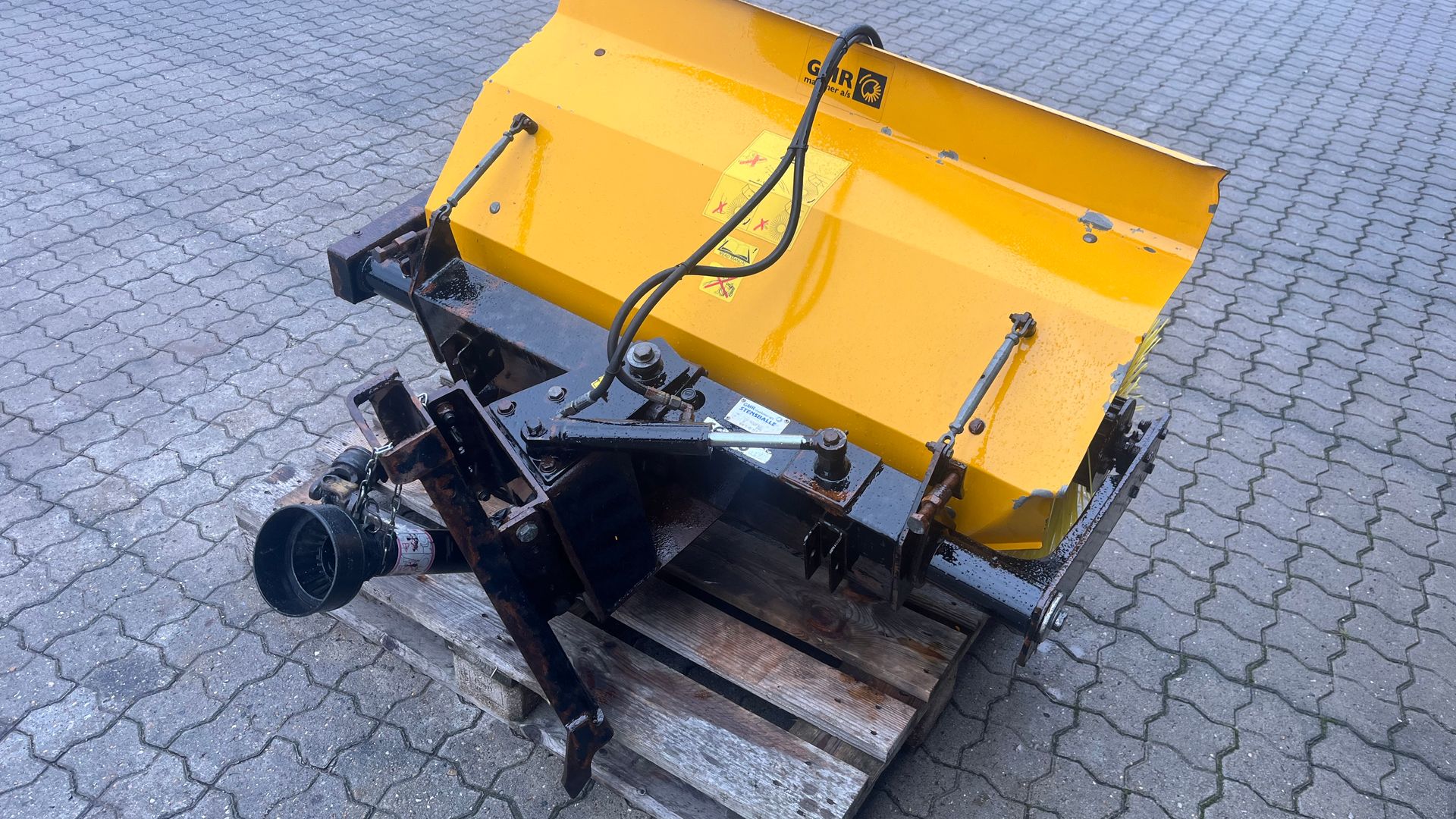 Stensballe ff1200 ff1200 mekanisk kost med hydraulisk sving