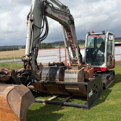 Takeuchi TB290 Takeuchi TB290 gravemaskine m/ Engcon, centralsmøring og 7 skovle – Årgang 2016