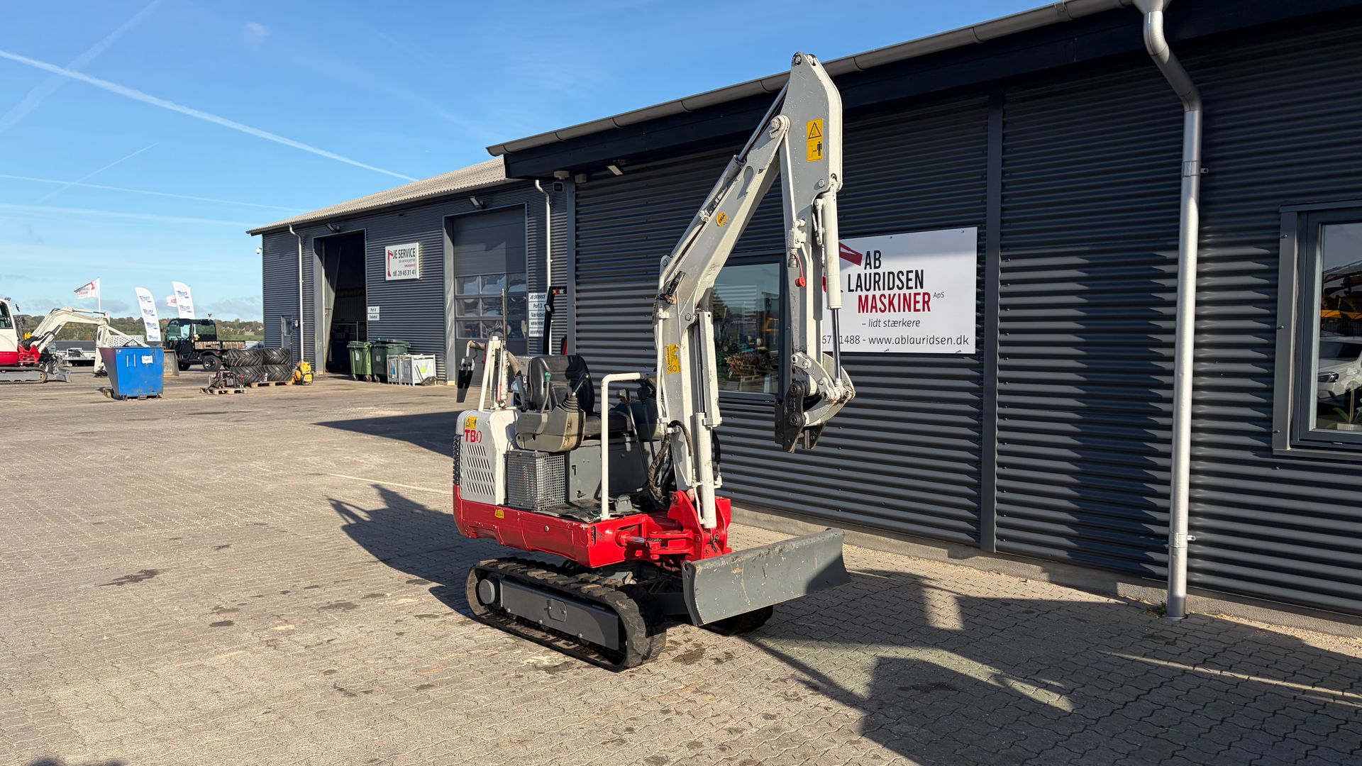 Takeuchi TB016 El-minigraver - Perfekt til indendørs arbejde