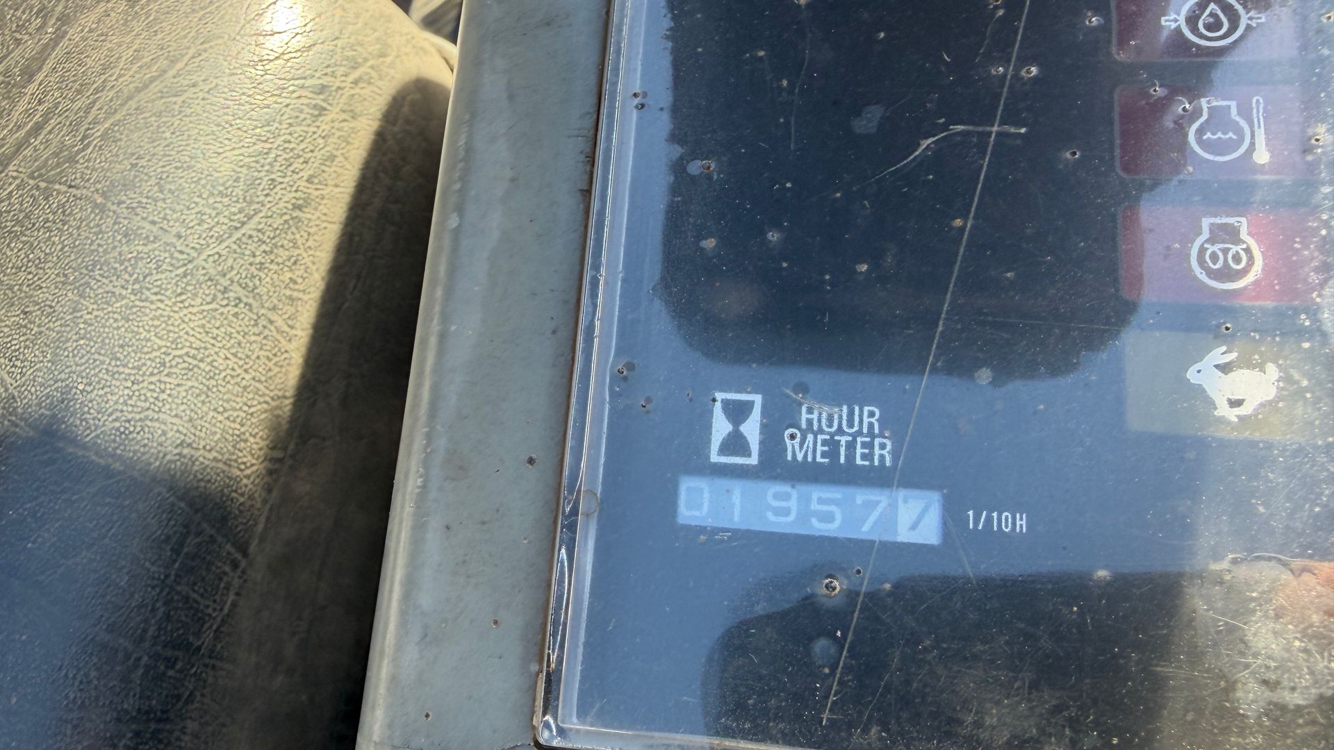 Takeuchi TB016 El-minigraver - Perfekt til indendørs arbejde