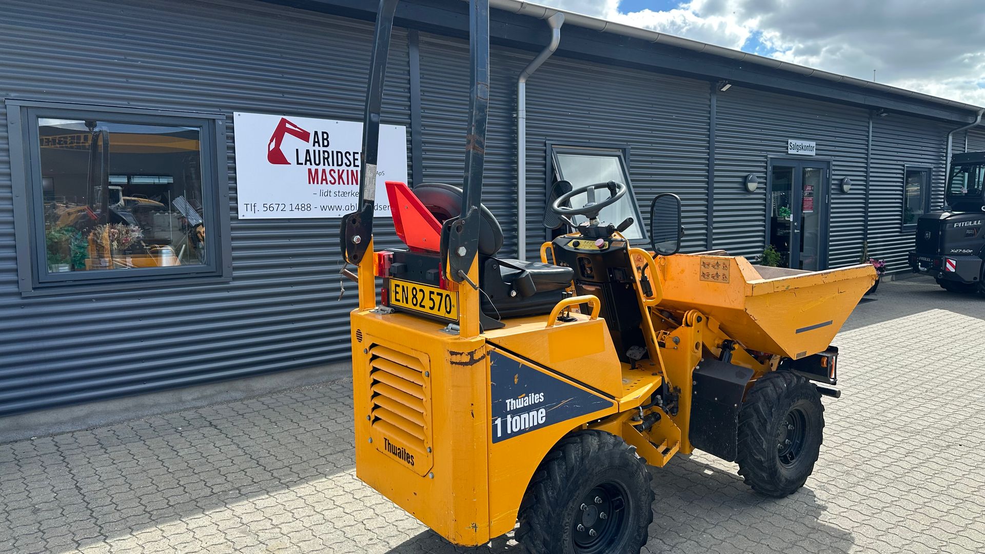 Thwaites MACH 201