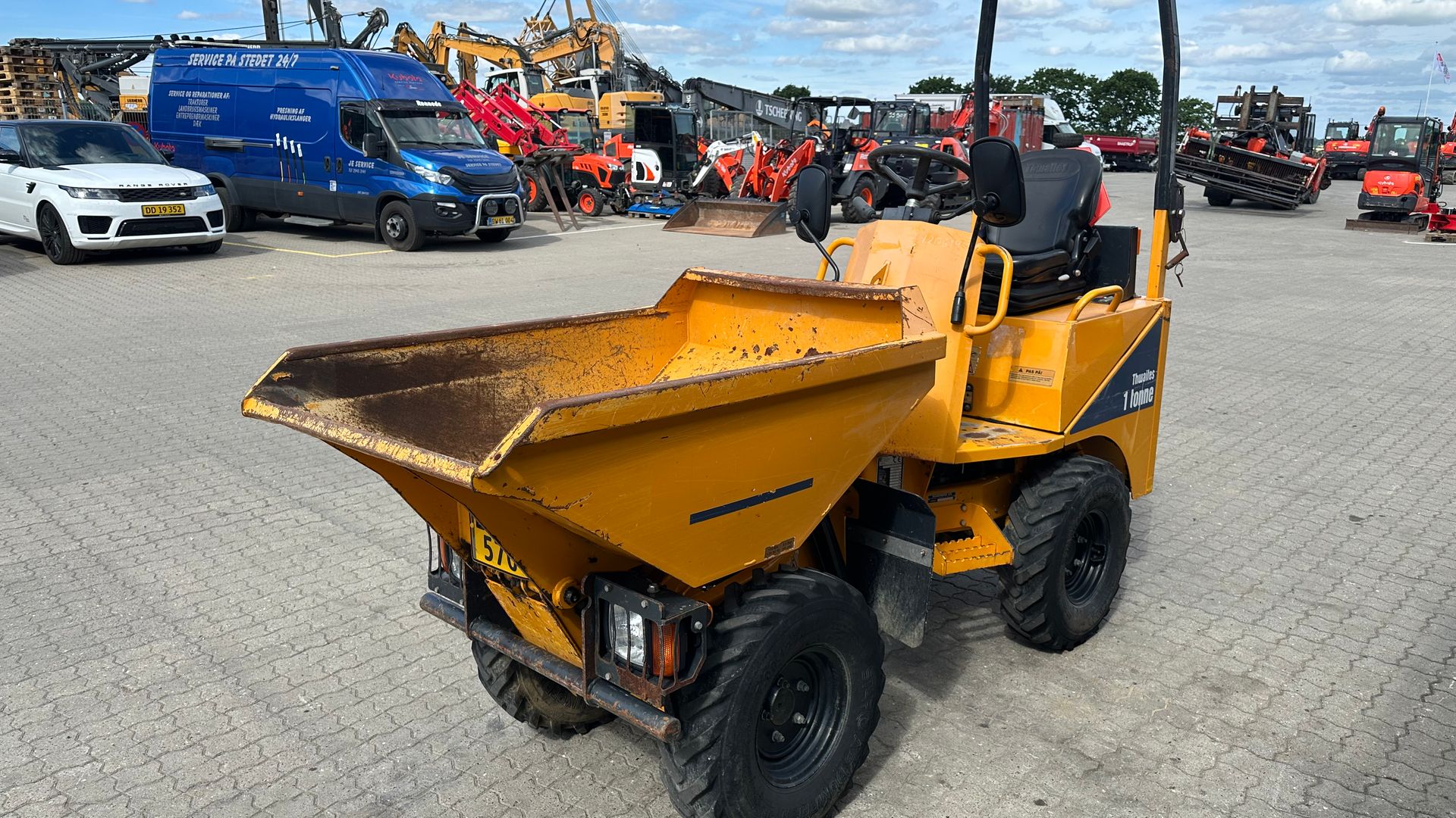 Thwaites MACH 201