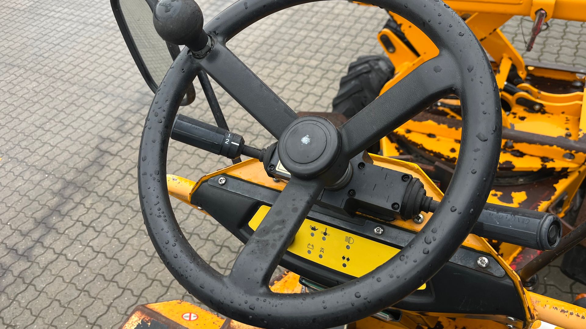 Thwaites 2 tons 2tons dumper med højtip og sving