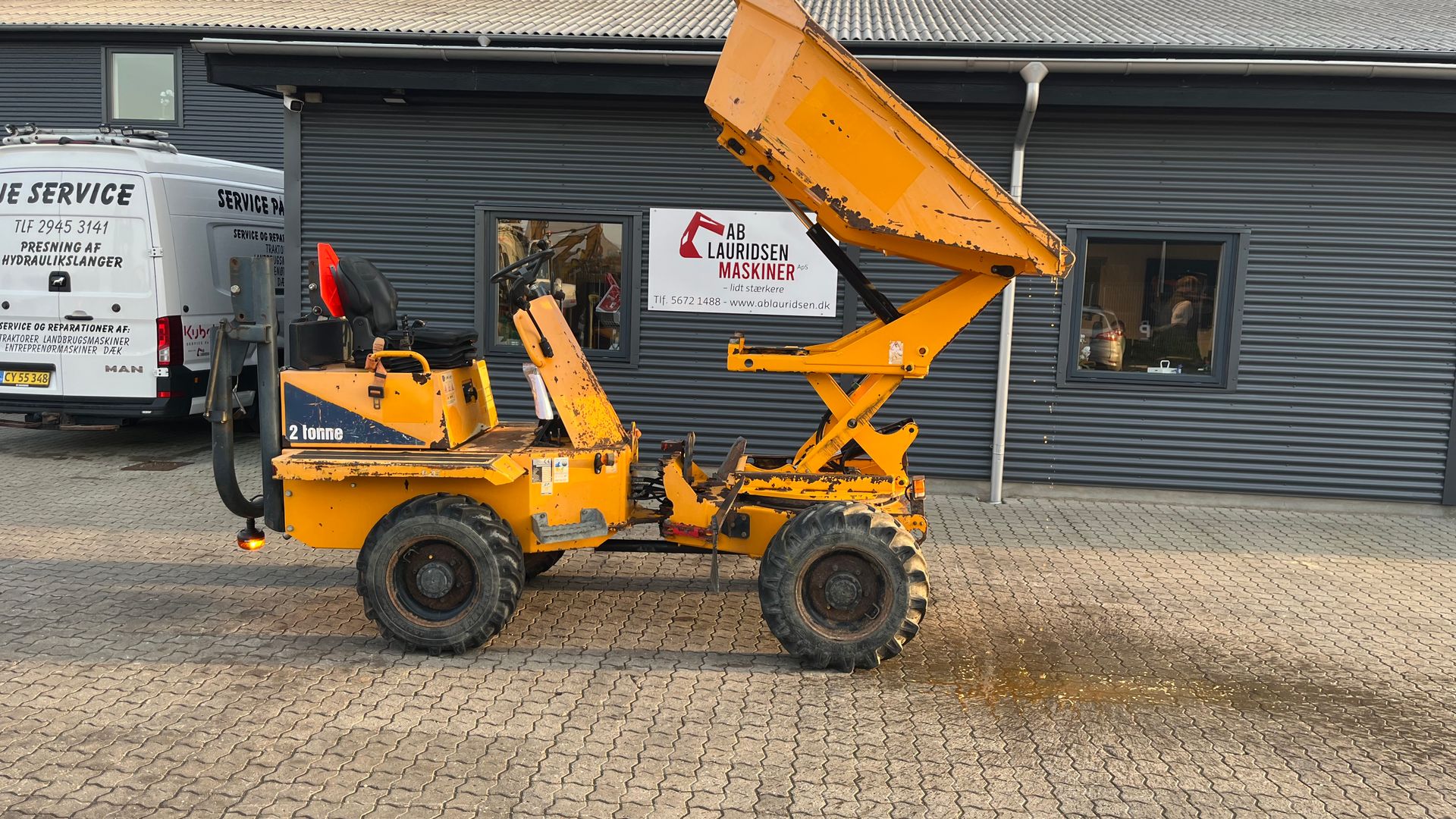 Thwaites 2 tons Med højtip og sving