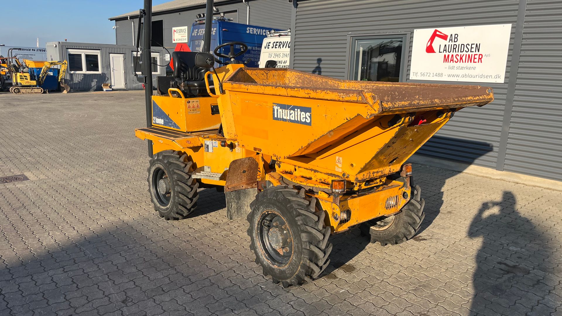 Thwaites 2 tons højtip og sving