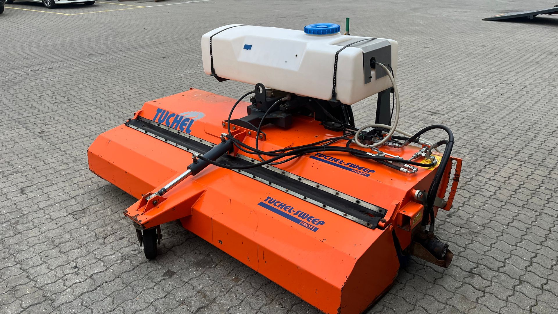 Tuchel profi 600 - 230 Med opsamler og vand anlæg.